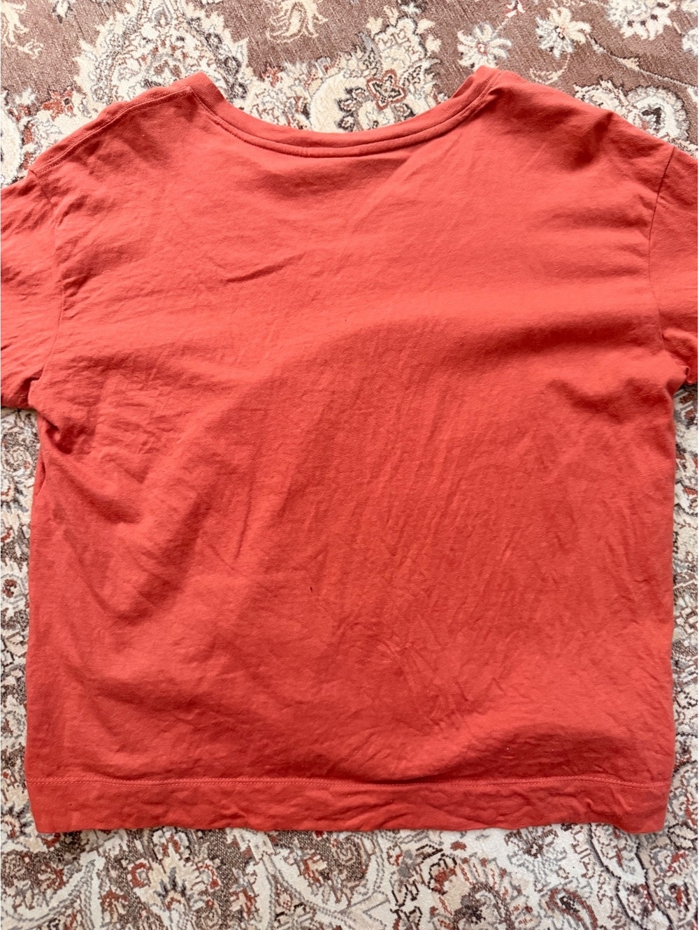 Old navy v neck vintage t shirt - Picture 3 of 3